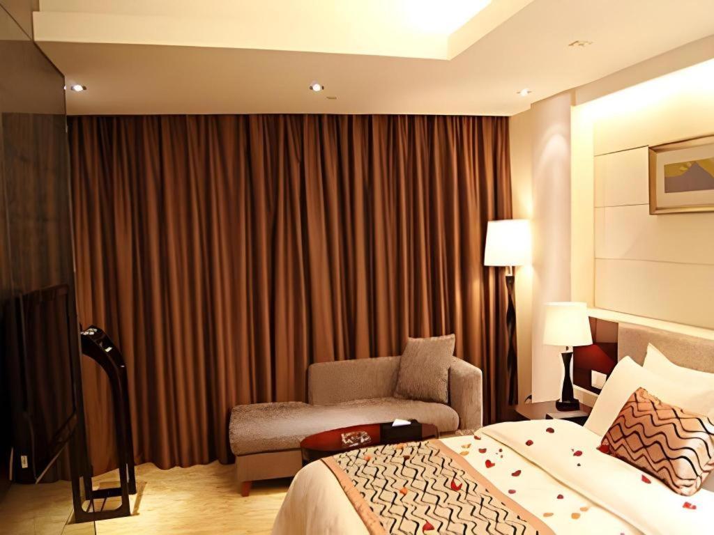 Fortune Hotel Longyan Extérieur photo