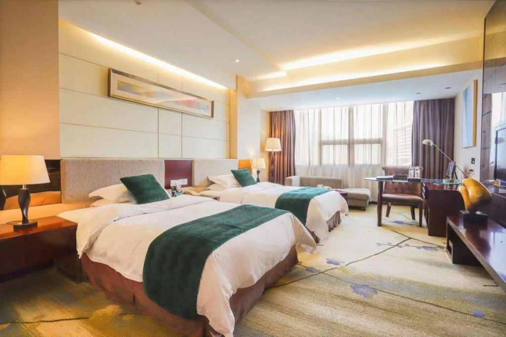 Fortune Hotel Longyan Extérieur photo