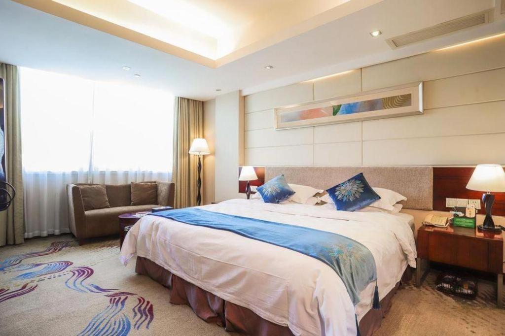 Fortune Hotel Longyan Extérieur photo